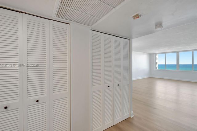 5401 Collins Avenue 928, Miami Beach, FL 33140