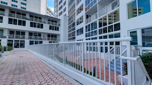5401 Collins Avenue 928, Miami Beach, FL 33140