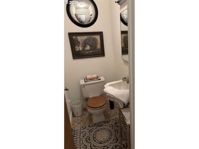 2249 ARTHUR Dr, Reedsport, OR 97467