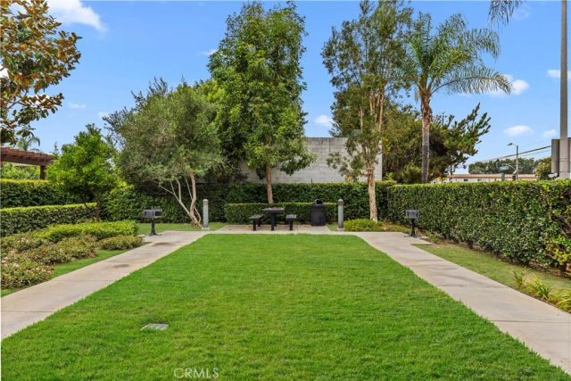 436 W Duarte Road A, Monrovia, CA 91016