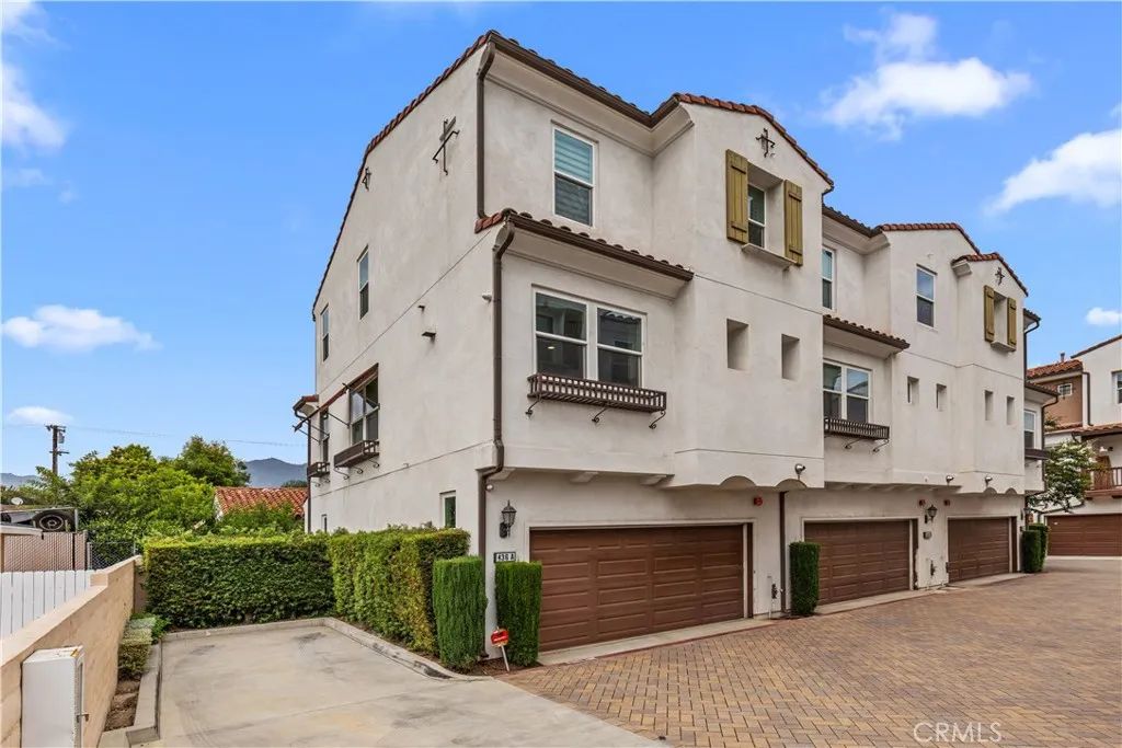 436 W Duarte Road A, Monrovia, CA 91016
