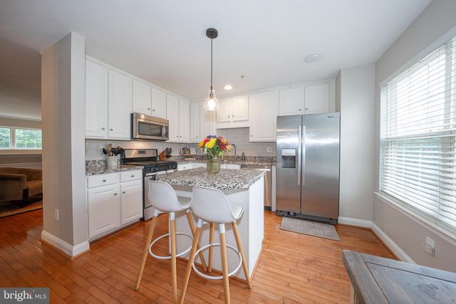 409 FORT HILL CIR, Fort Washington, PA 19034