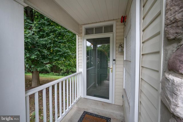 409 FORT HILL CIR, Fort Washington, PA 19034