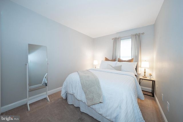 409 FORT HILL CIR, Fort Washington, PA 19034