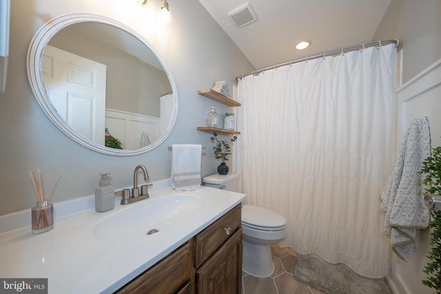 409 FORT HILL CIR, Fort Washington, PA 19034