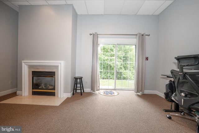 409 FORT HILL CIR, Fort Washington, PA 19034