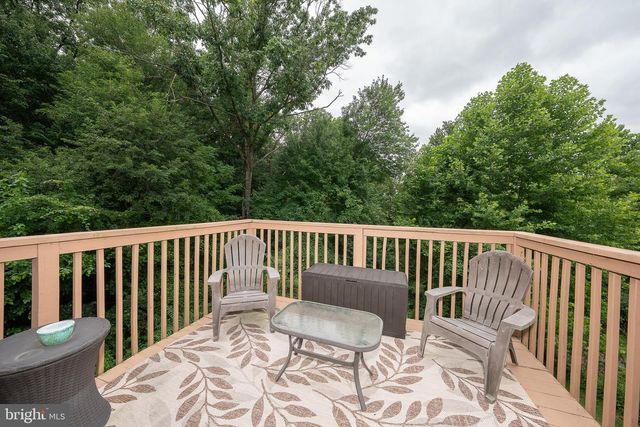 409 FORT HILL CIR, Fort Washington, PA 19034
