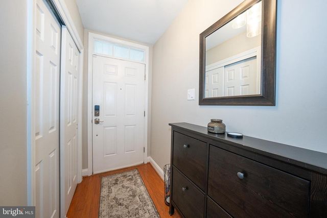 409 FORT HILL CIR, Fort Washington, PA 19034