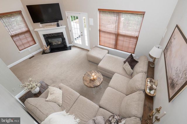 409 FORT HILL CIR, Fort Washington, PA 19034