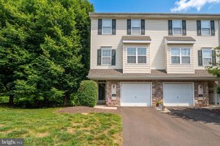 409 FORT HILL CIR, Fort Washington, PA 19034