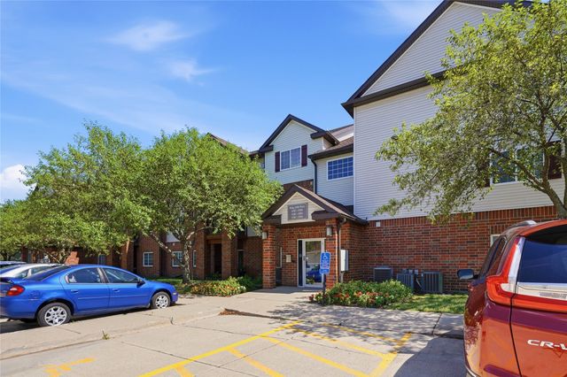 6440 Ep True Parkway 1104, West Des Moines, IA 50266