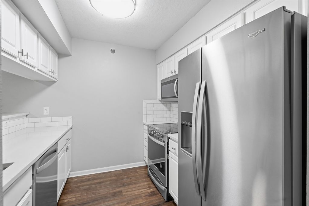 Image 6 of property listing at 6440 Ep True Parkway 1104, West Des Moines, IA 50266