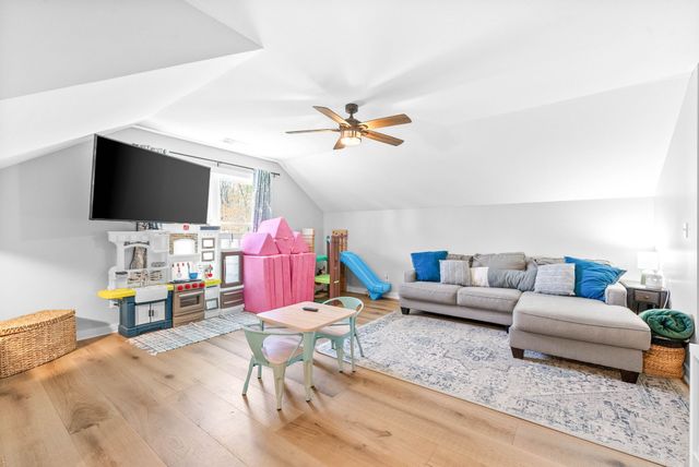 234 Davis Ln, Erin, TN 37061