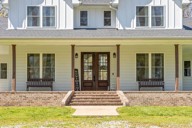 234 Davis Ln, Erin, TN 37061