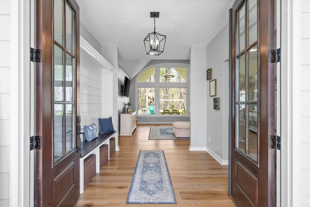 234 Davis Ln, Erin, TN 37061