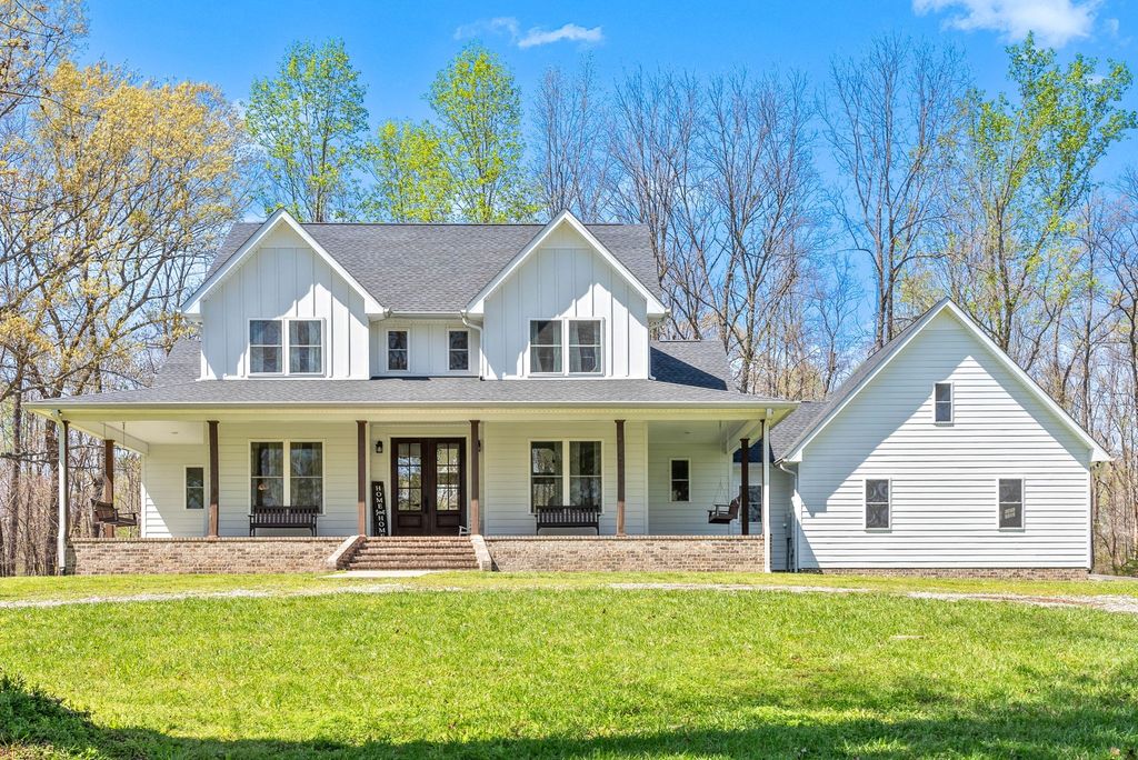 234 Davis Ln, Erin, TN 37061