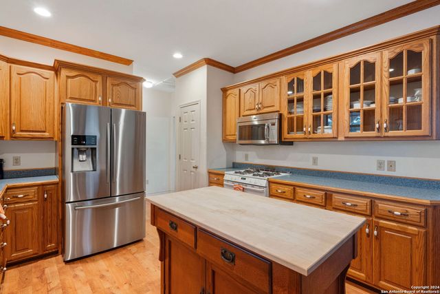 108 MOUNTAIN VW, Boerne, TX 78006