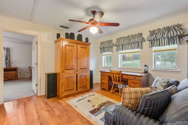 108 MOUNTAIN VW, Boerne, TX 78006