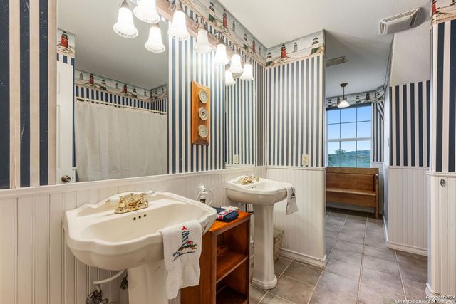 108 MOUNTAIN VW, Boerne, TX 78006