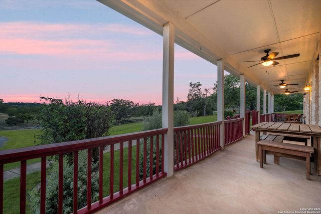 108 MOUNTAIN VW, Boerne, TX 78006