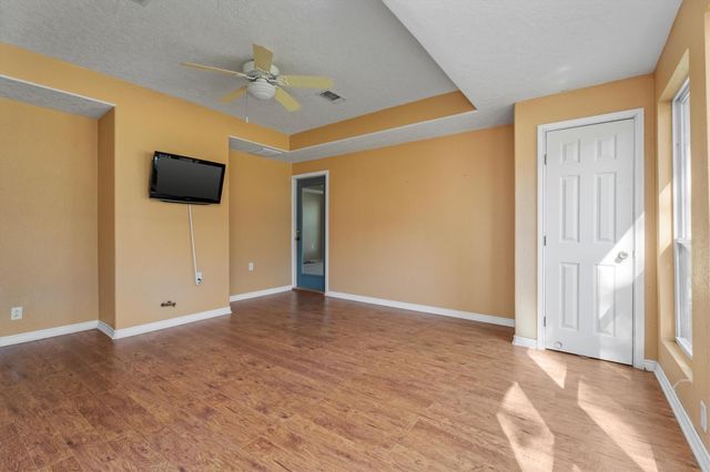 10205 Fostoria Road, Cleveland, TX 77328