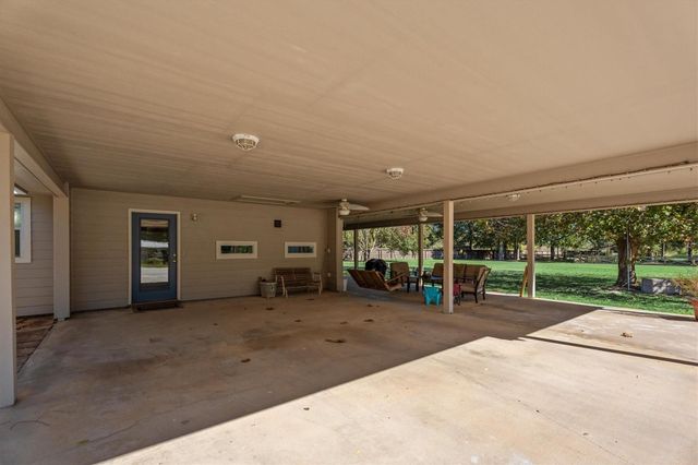 10205 Fostoria Road, Cleveland, TX 77328