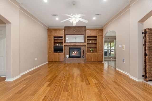 10205 Fostoria Road, Cleveland, TX 77328