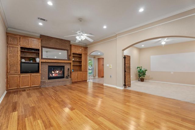 10205 Fostoria Road, Cleveland, TX 77328