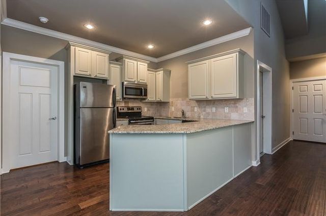 2605 SW Arbor Road, Bentonville, AR 72713