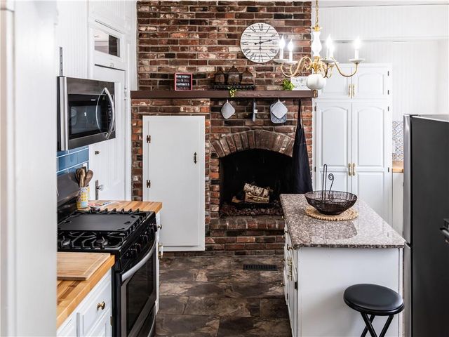 804 N Main Street, Independence, MO 64050