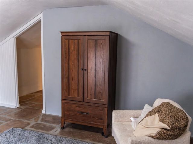 804 N Main Street, Independence, MO 64050