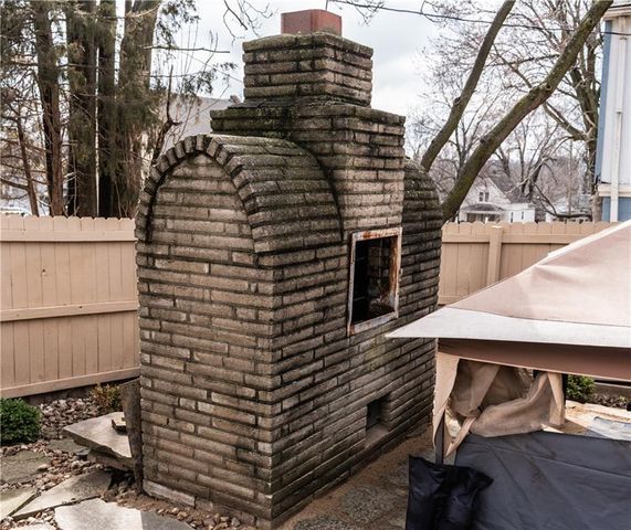 804 N Main Street, Independence, MO 64050