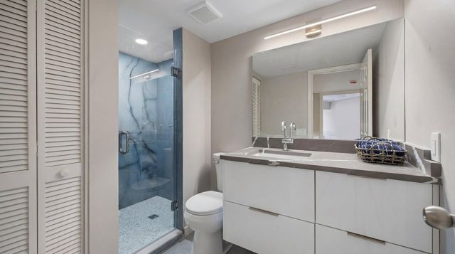 4348 Hazel Avenue Unit B, Palm Beach Gardens, FL 33410