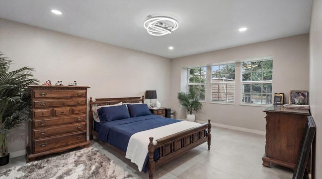 4348 Hazel Avenue Unit B, Palm Beach Gardens, FL 33410