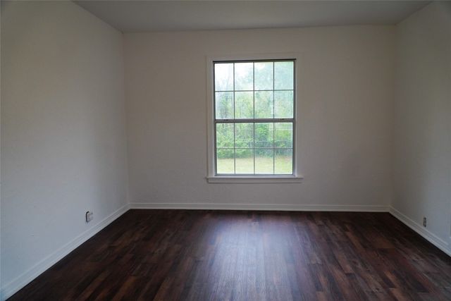 403 N Fairview Street, Keene, TX 76059