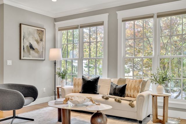 1-7 Brattle Cir` 1, Cambridge, MA 02138