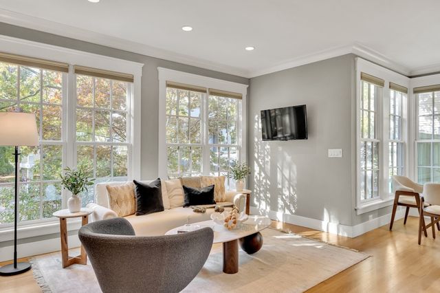 1-7 Brattle Cir` 1, Cambridge, MA 02138