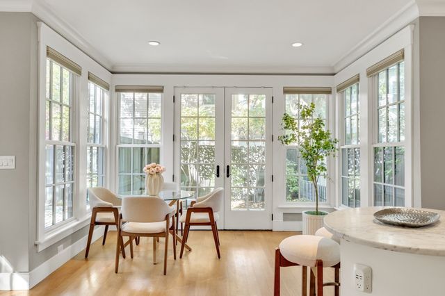 1-7 Brattle Cir` 1, Cambridge, MA 02138