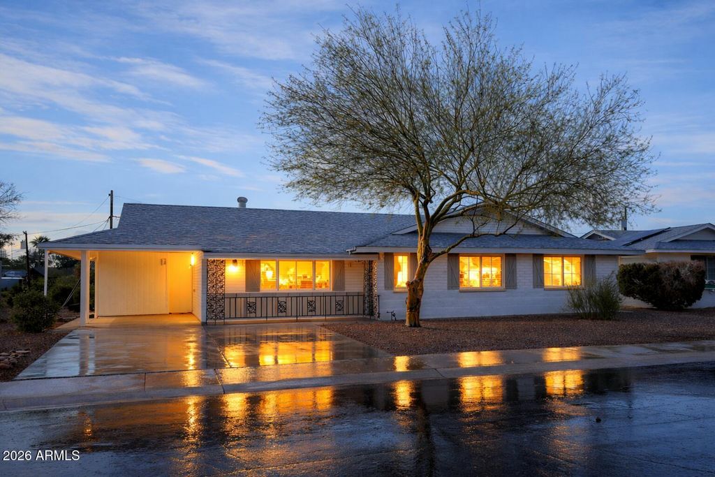 10509 W SNEAD Drive, Sun City, AZ 85351