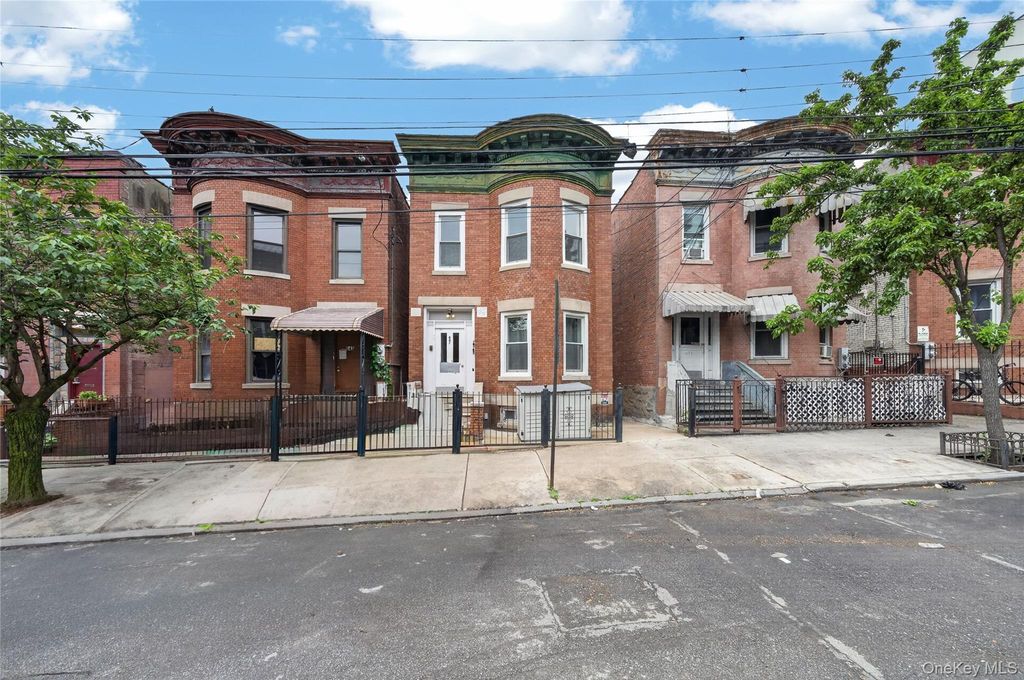 647 Manida Street 2, Bronx, NY 10474