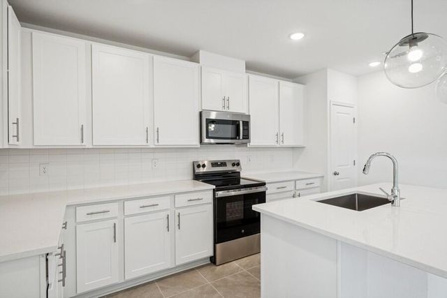 693 Eldron Boulevard SE 112, Palm Bay, FL 32909