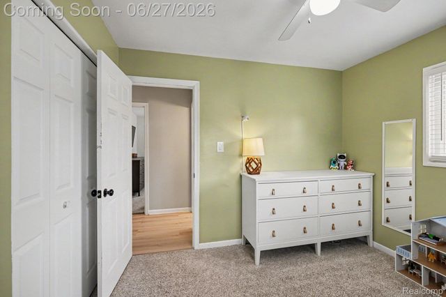 590 Hecht Drive, Madison Heights, MI 48071