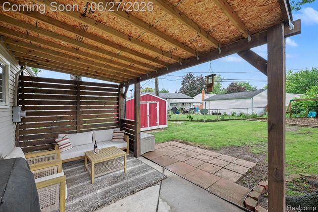 590 Hecht Drive, Madison Heights, MI 48071
