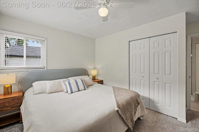 590 Hecht Drive, Madison Heights, MI 48071
