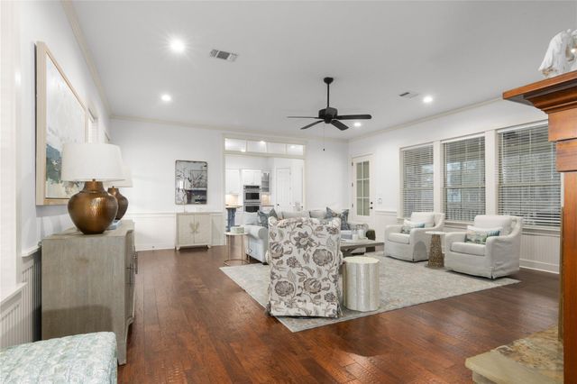 6130 Homeland Lane, Brenham, TX 77833