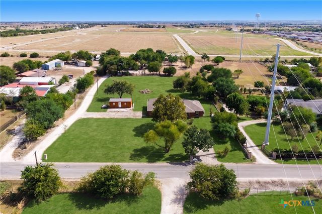 770 Green Acres, Georgetown, TX 78626