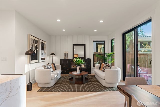 8013 131st Place NE, Kirkland, WA 98033