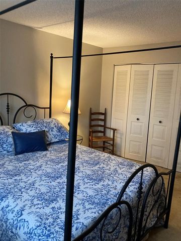 6188 80TH STREET N 105, St Petersburg, FL 33709