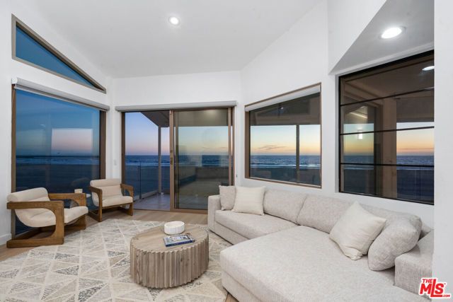 4 Jib Street 13, Marina Del Rey, CA 90292