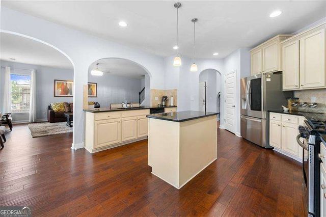 204 MISTY GROVE Drive, Loganville, GA 30052